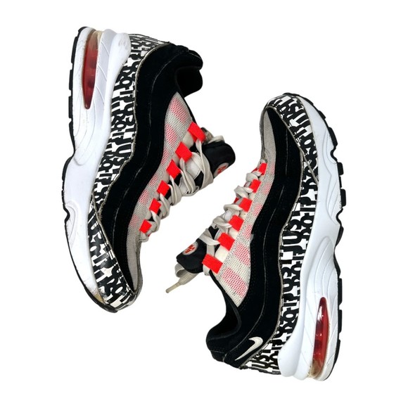 Nike Air Max 95 GS 7y 8.5w Just Do it Print Serfio Lozano Black White Orange - Picture 3 of 16